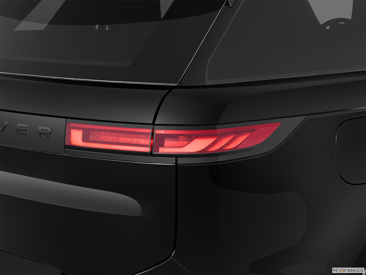 2026 Land Rover Range Rover Sport P360 S
