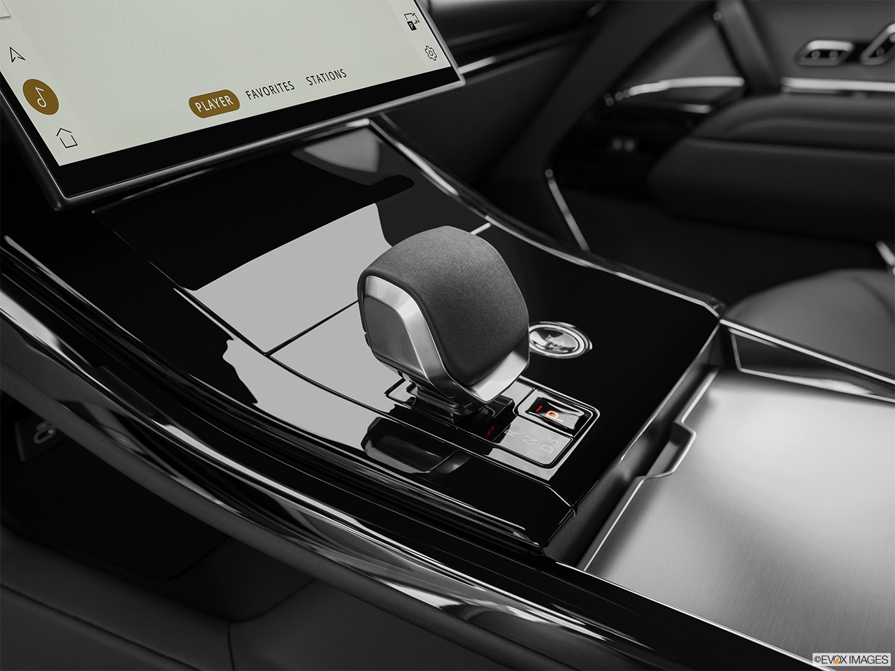 2026 Land Rover Range Rover Sport P360 S