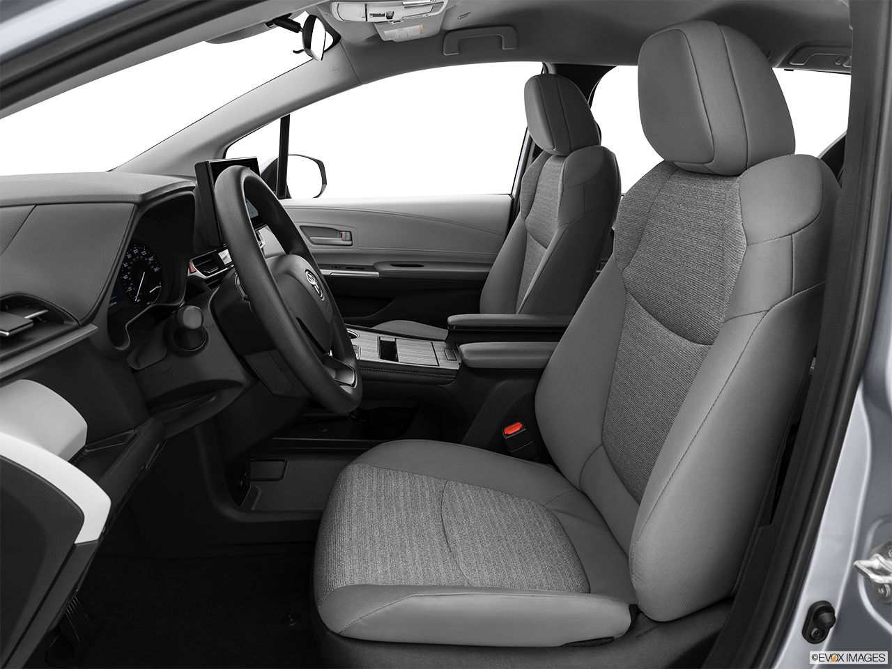 2025 Toyota Sienna LE 8-Passenger
