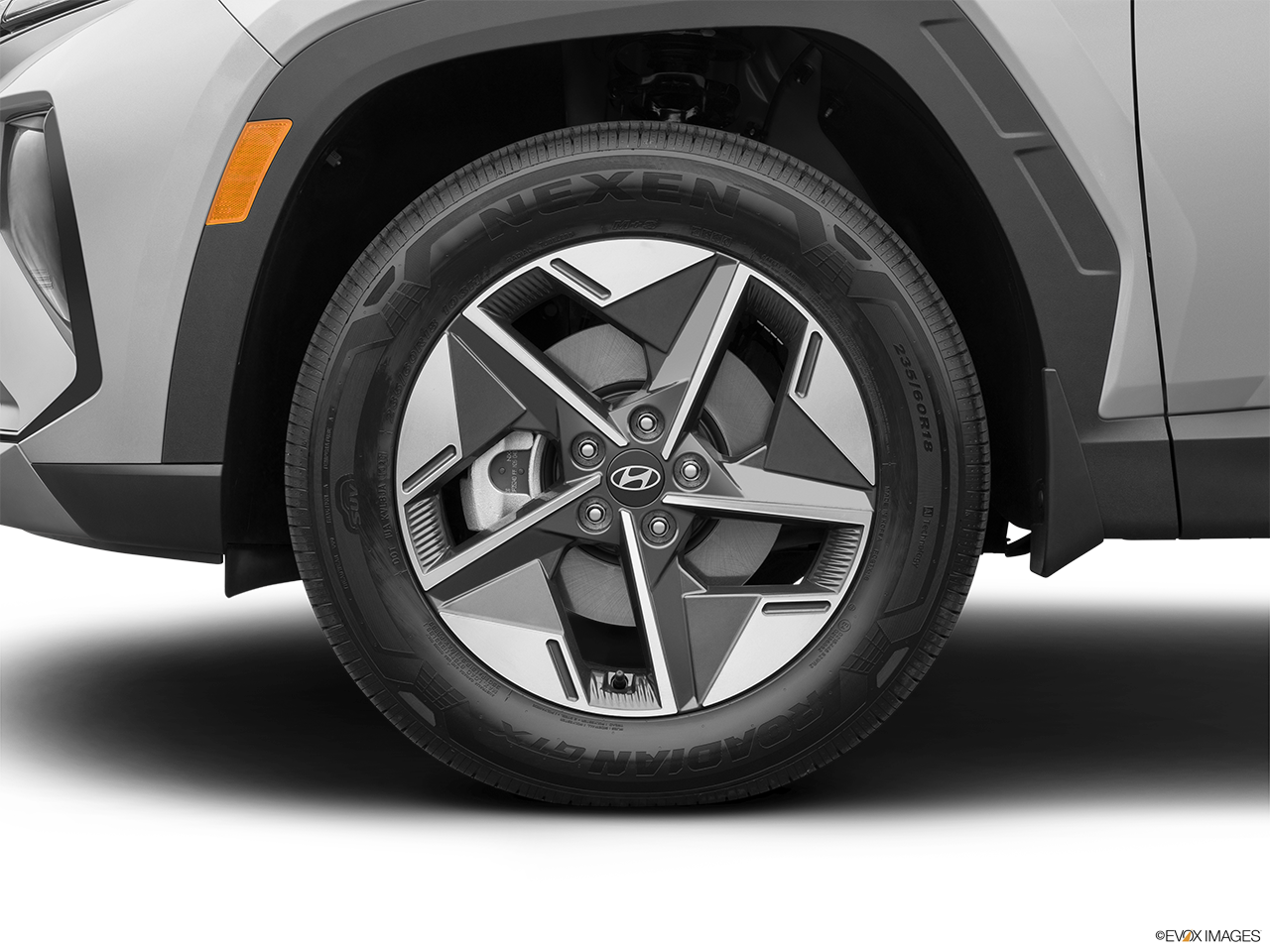 2026 Hyundai TUCSON Hybrid SE