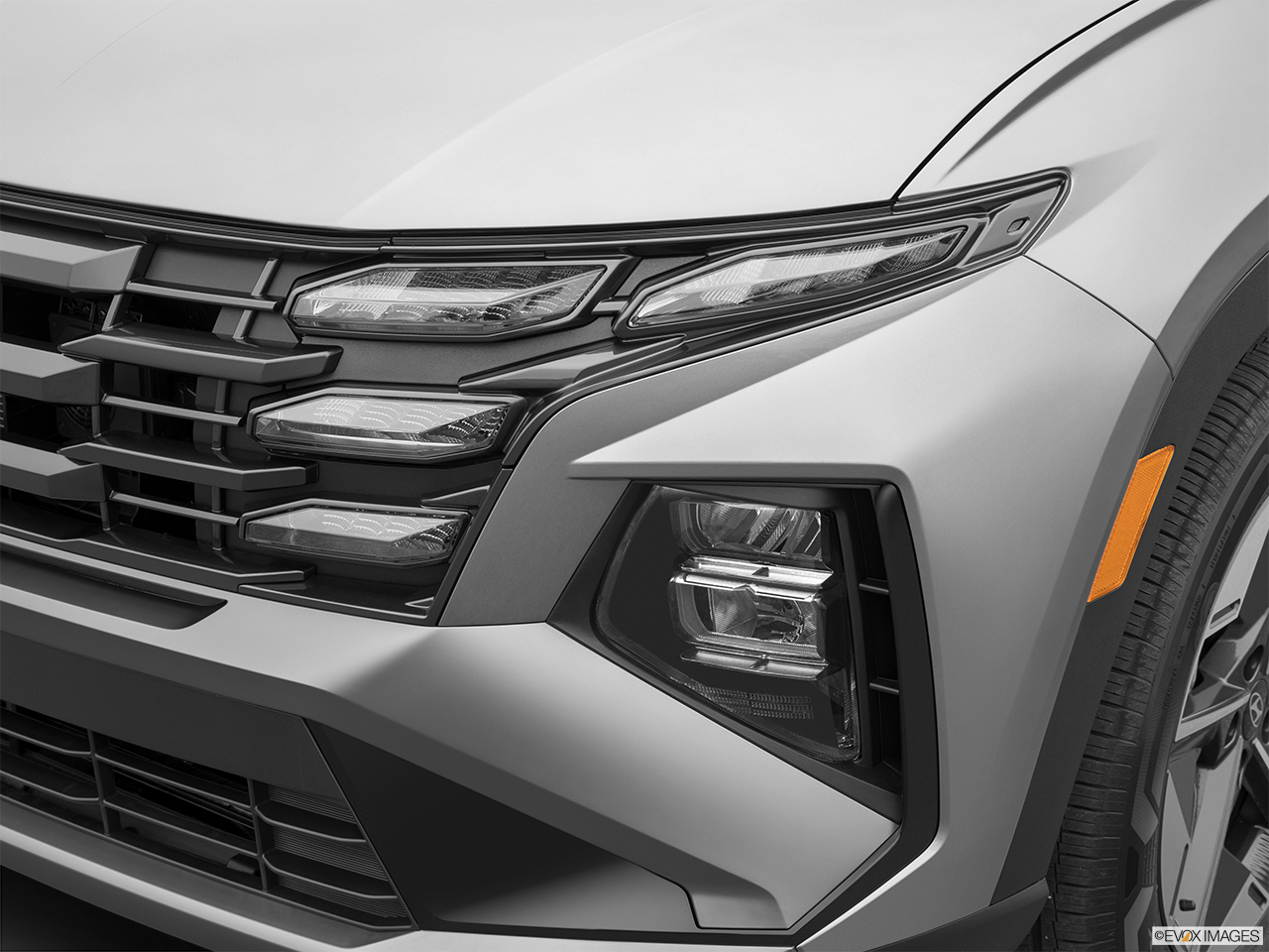 2026 Hyundai TUCSON Hybrid SE