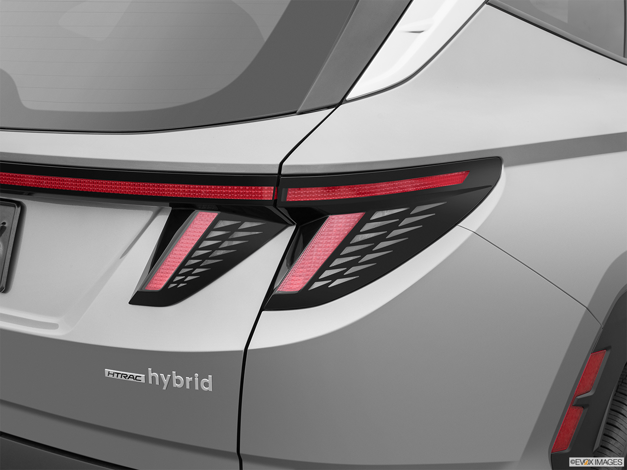 2026 Hyundai TUCSON Hybrid SE