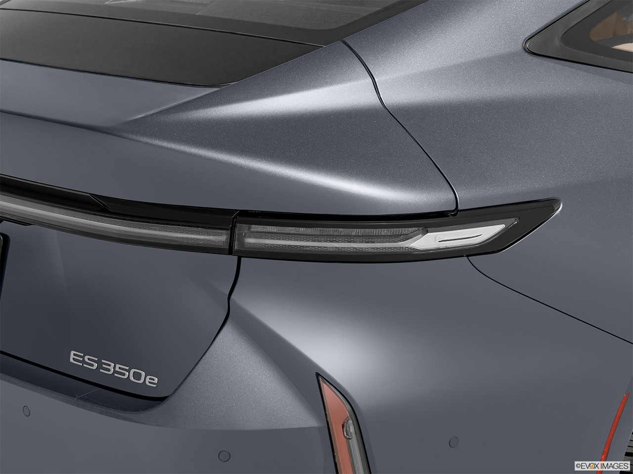 2026 Lexus ES 350e Premium