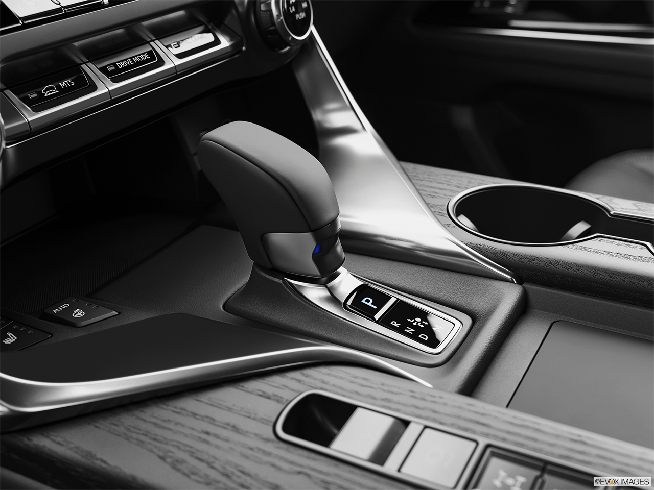 2026 Lexus LX 700h Overtrail
