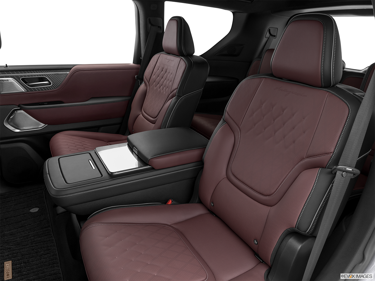 2027 INFINITI QX80 Pure