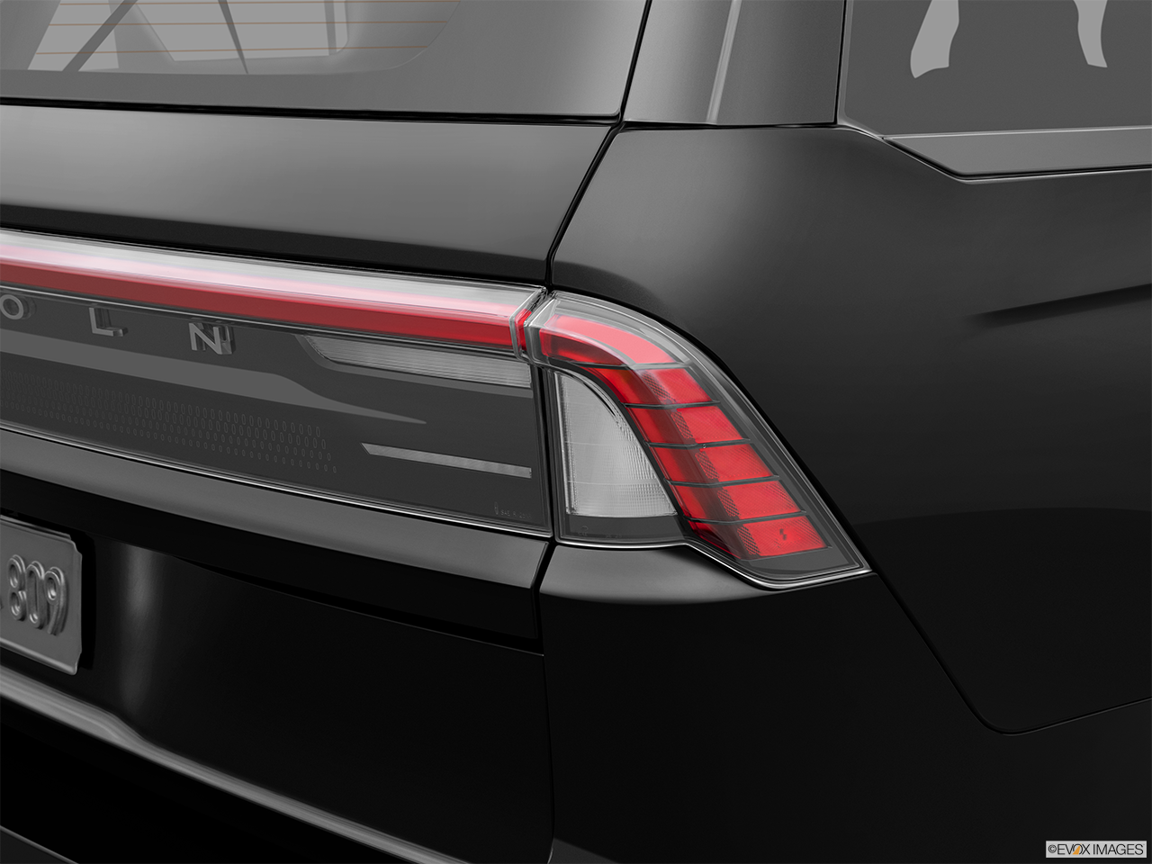 2027 Lincoln Navigator L Premiere