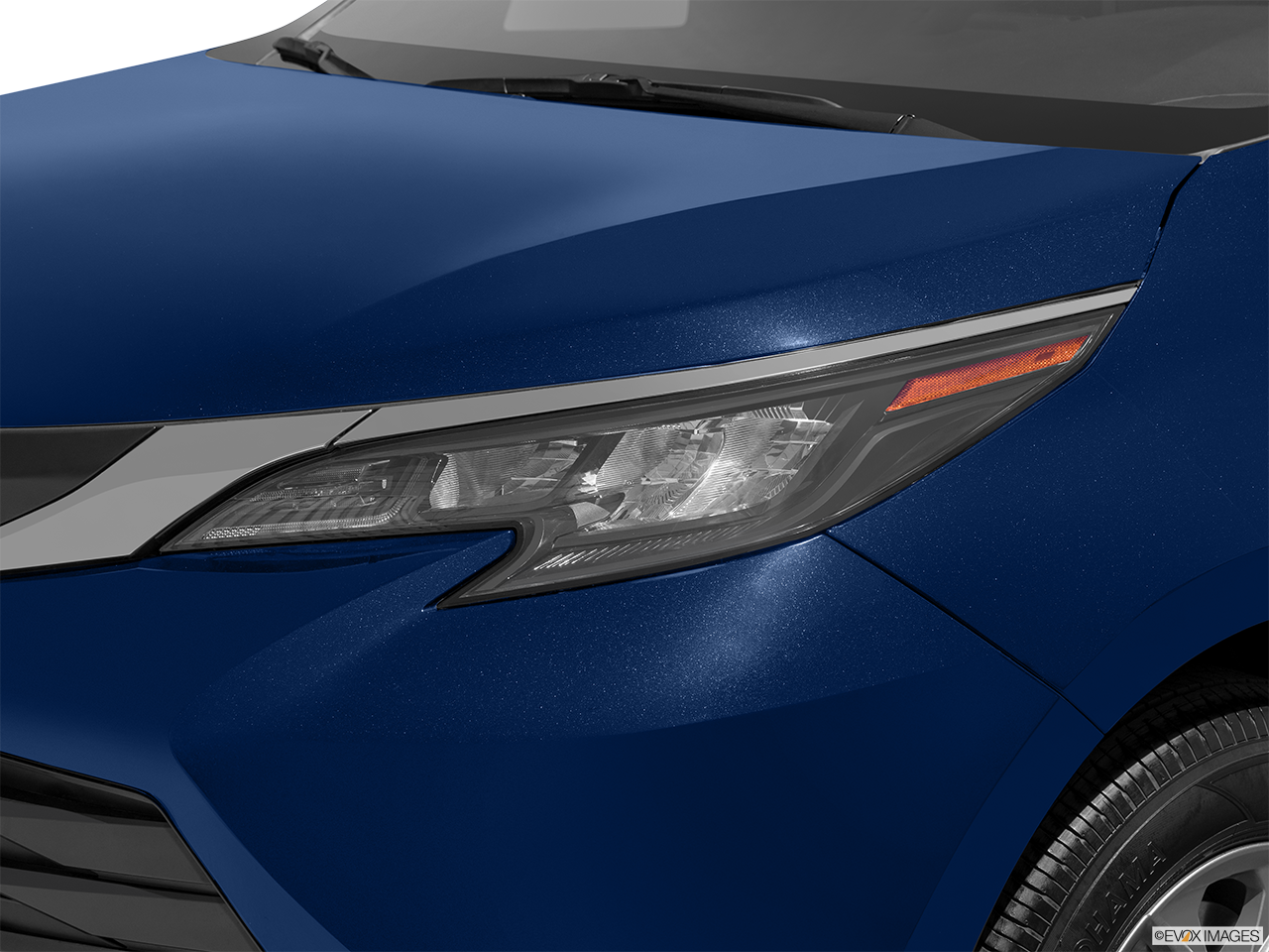 2026 Toyota Sienna LE 8-Passenger