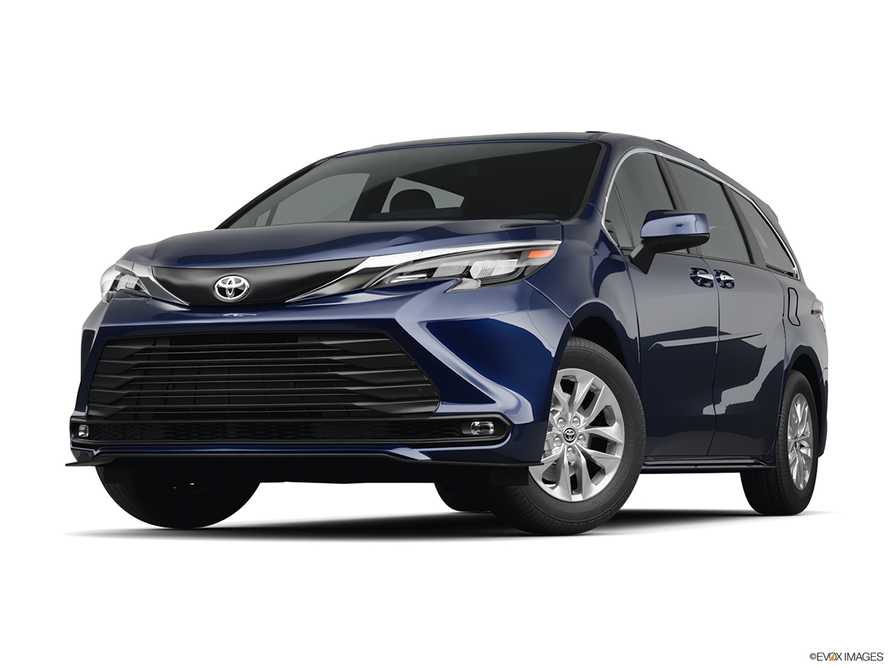2026 Toyota Sienna LE 8-Passenger