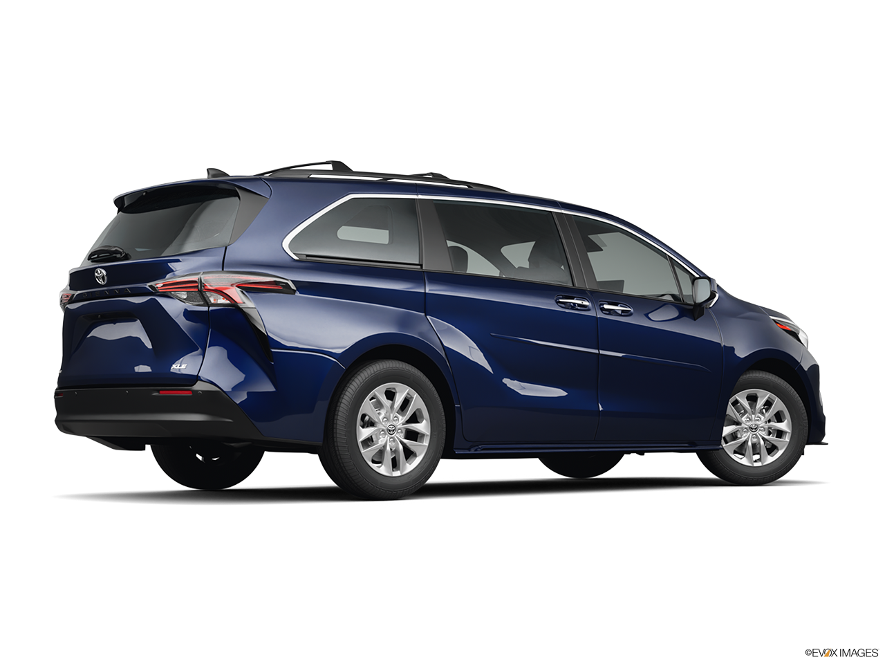 2026 Toyota Sienna LE 8-Passenger