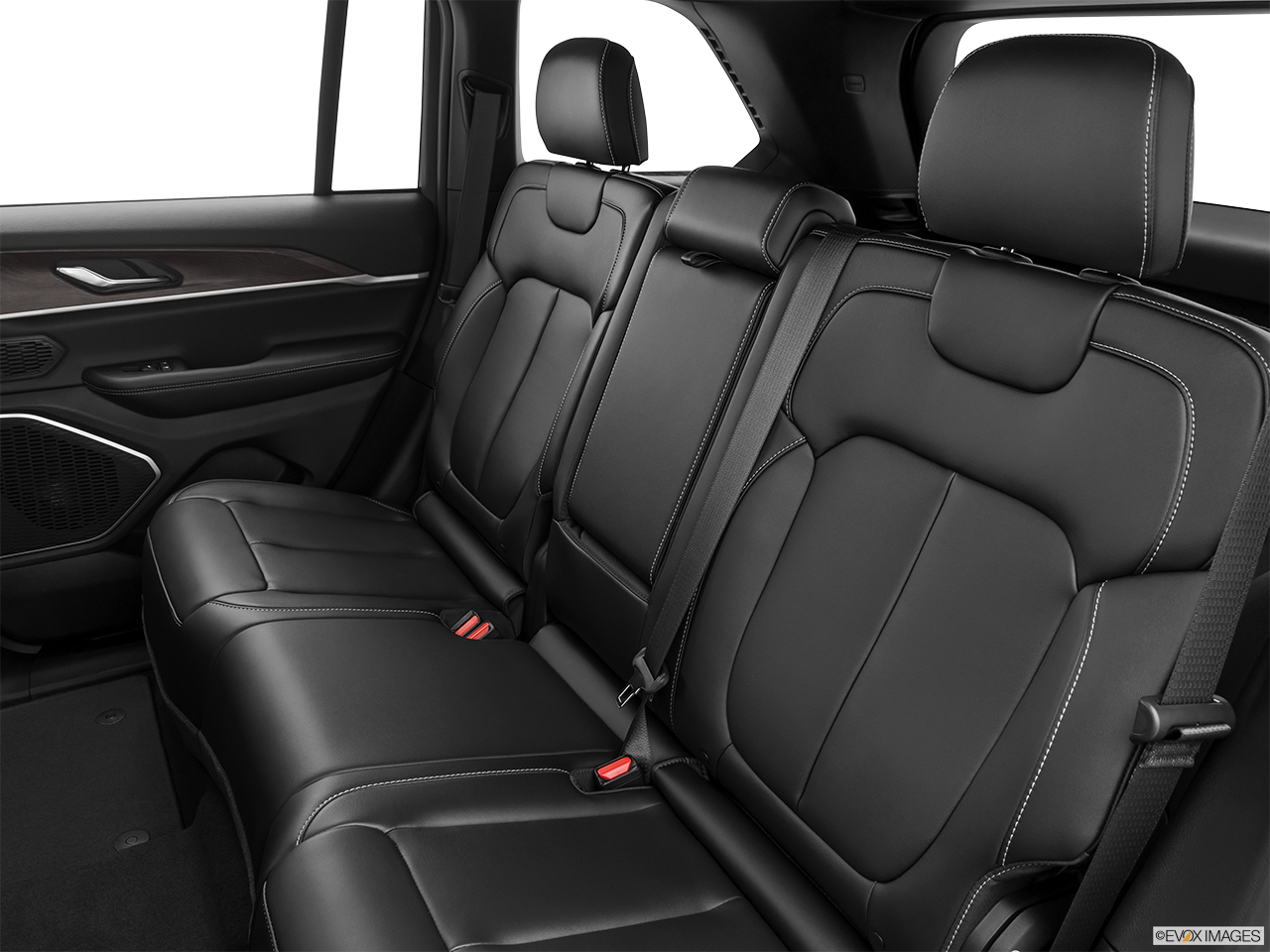 2027 Jeep Grand Cherokee Laredo